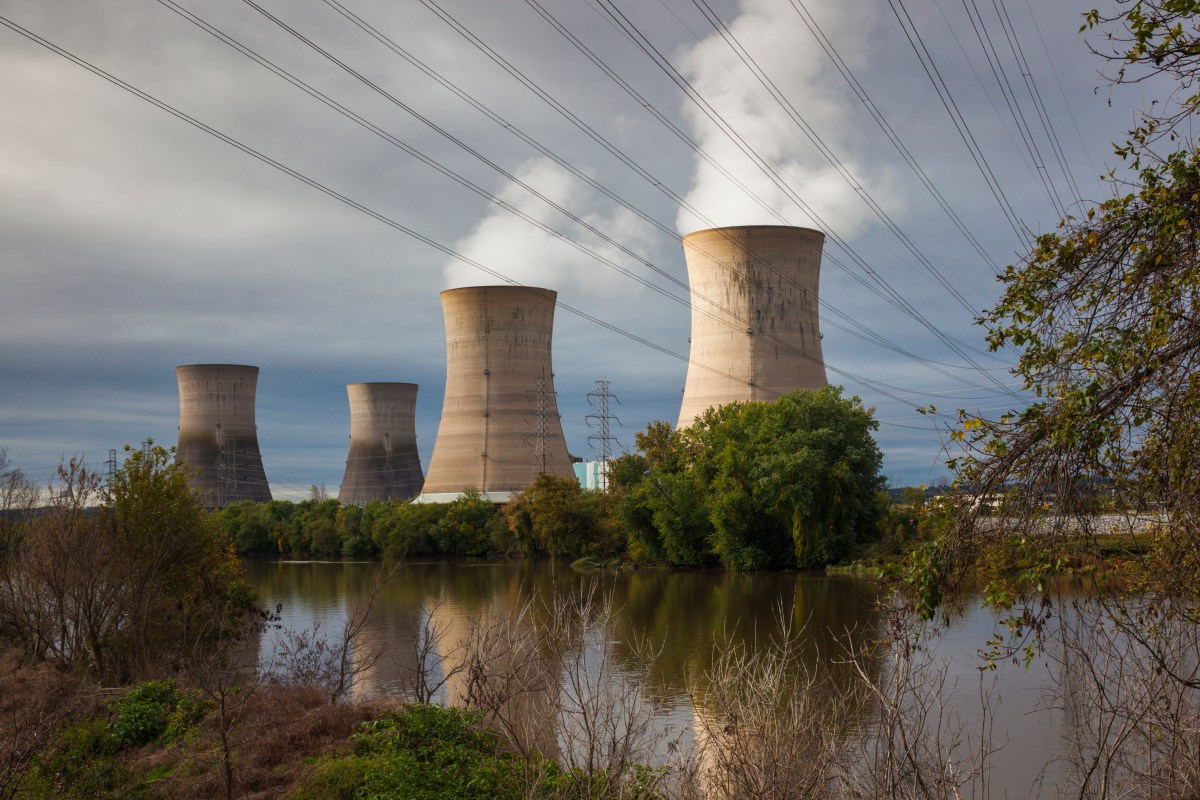 Trump DOE gives Microsoft partner B loan to restart Three Mile Island reactor | TechCrunch