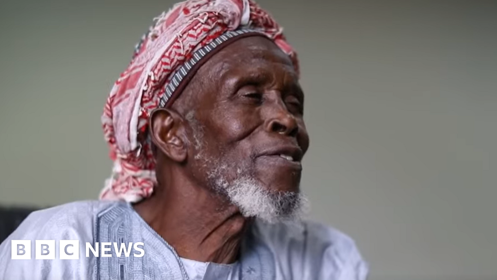 Abubakar Abdullahi: Nigerian imam honoured for saving Christian lives dies aged 90
