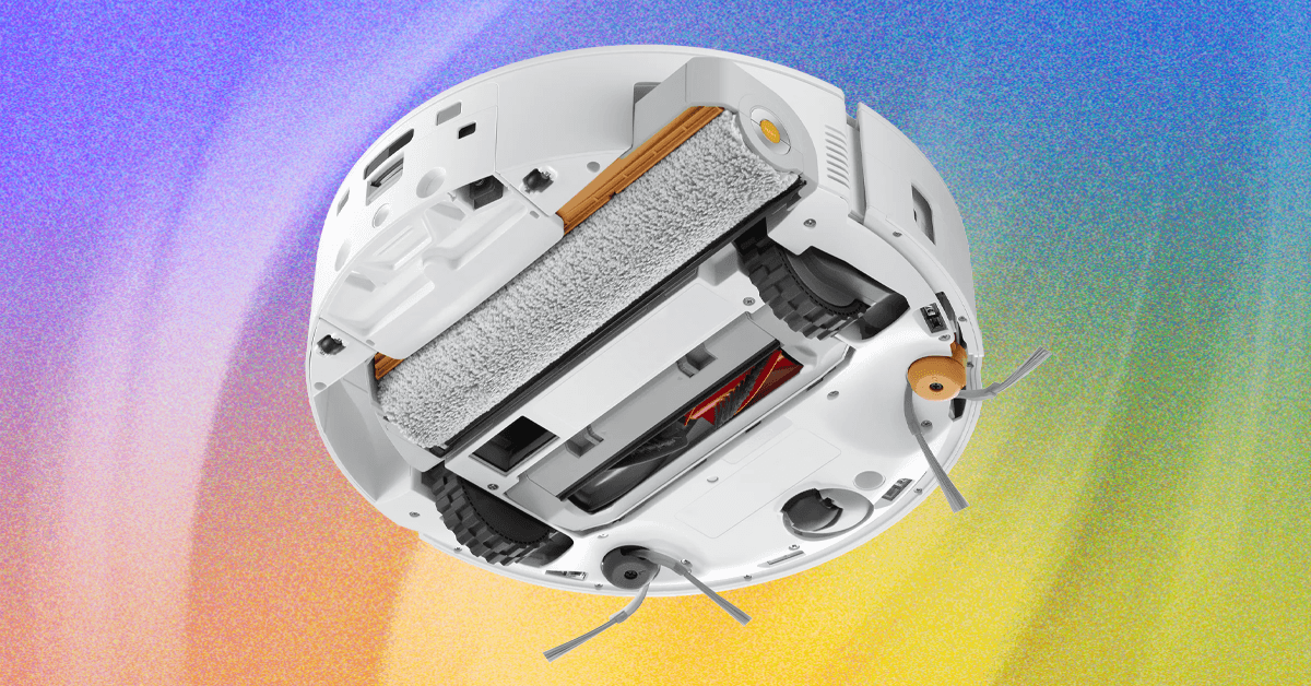 The Roborock Qrevo Curv 2 Flow Is Gorgeous and Reasonably Priced