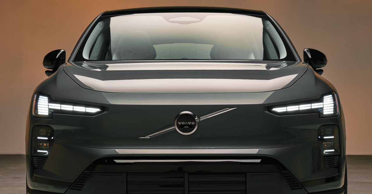 Volvo&rsquo;s Electric EX60 SUV Has a 400-Mile Range&mdash;and Rethinks the Humble Seat Belt