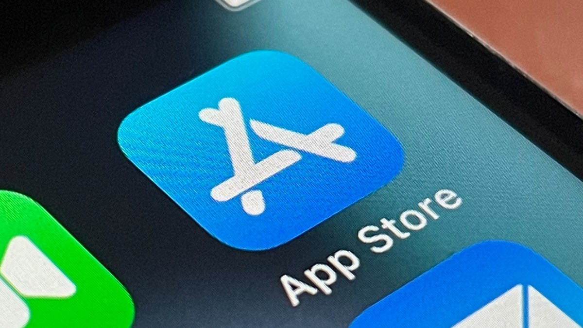 Apple pauses app store changes in Texas after court blocks age-assurance law | TechCrunch