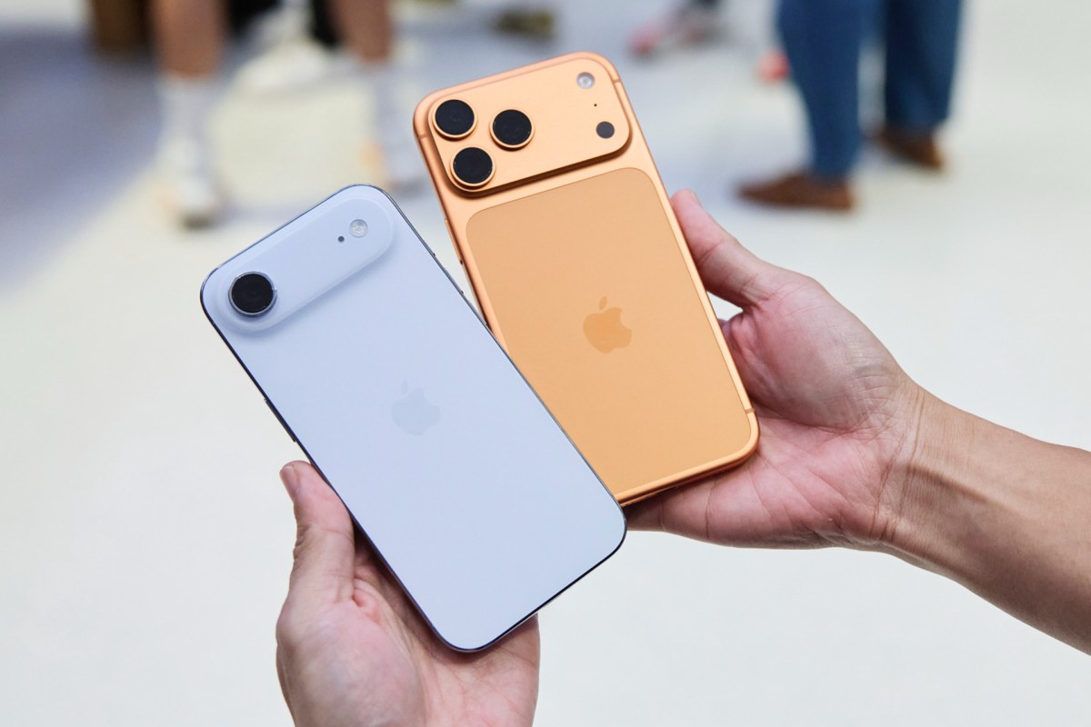 Apple iPhone just had its best year in India as the smartphone market stays broadly flat | TechCrunch