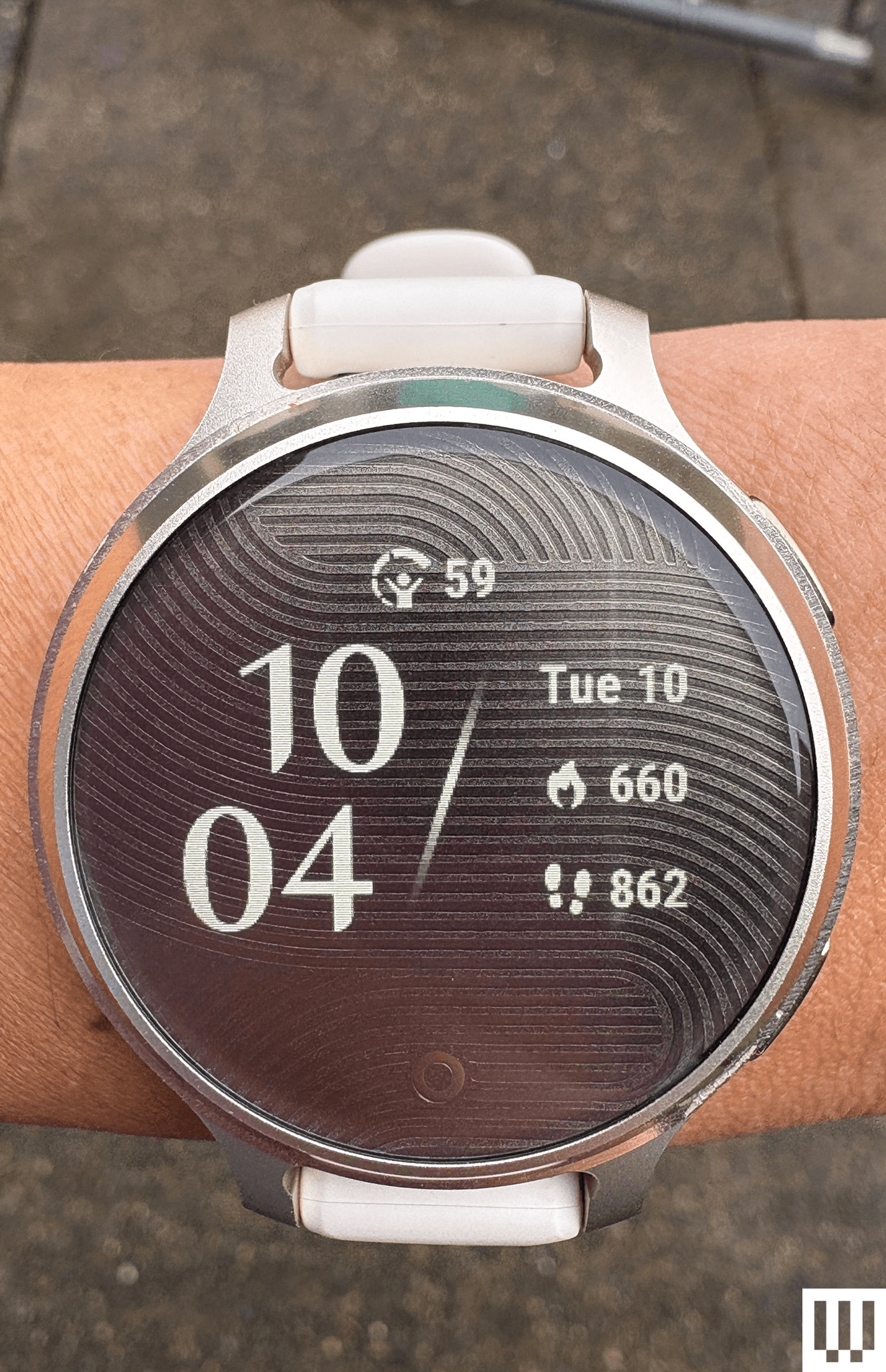 I Tried My Adjustable Bed Frame&rsquo;s &lsquo;Zero Gravity&rsquo; Feature. It Did Not Go Well