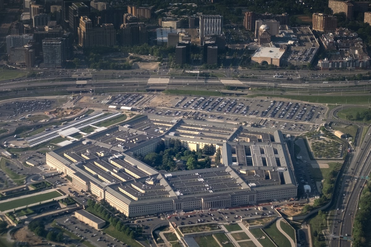 Anthropic and the Pentagon are reportedly arguing over Claude usage | TechCrunch