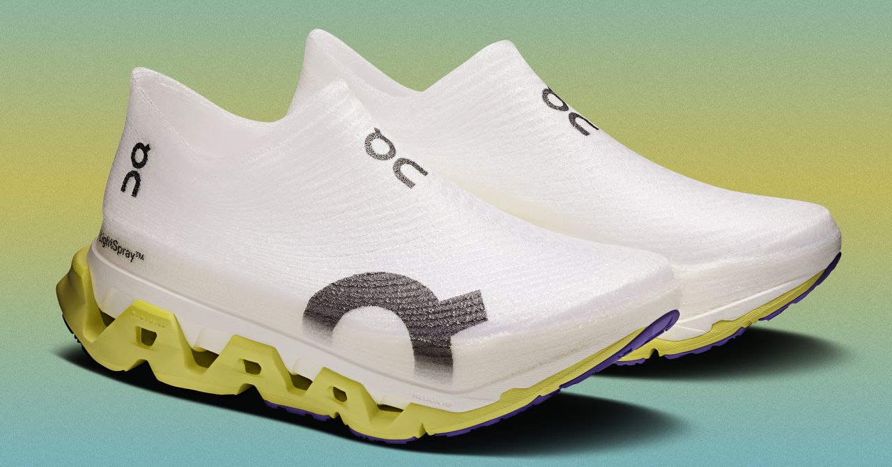 On Running Is Finally Ramping Up Production of Its &lsquo;Hyper-Foam&rsquo; Spray-On Shoes