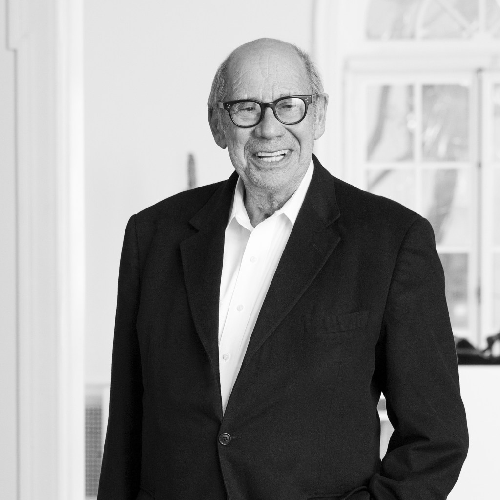 Mnuchin Gallery to Close After Death of Founder in December