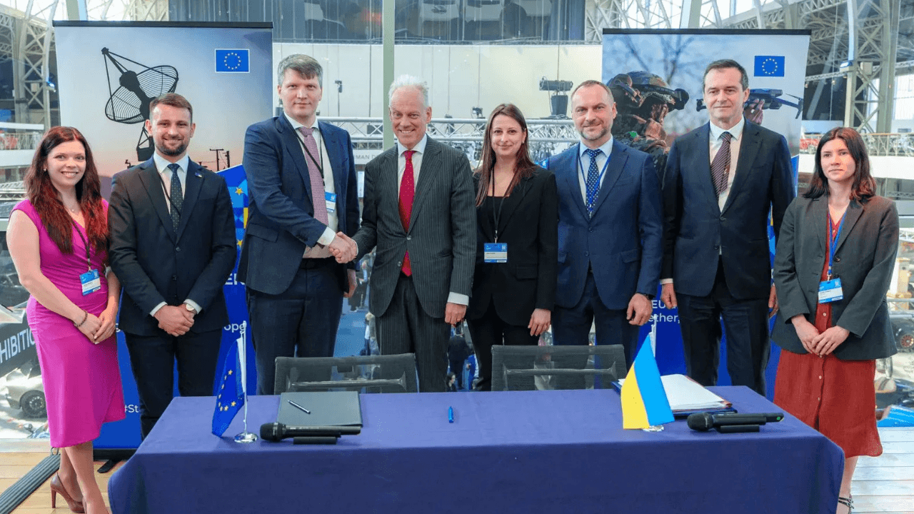 EU&ndash;Ukraine launches &euro;160M defence innovation programme to unlock &euro;400M in financing