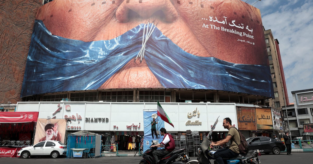 Live Updates: Trump says he is reviewing new Iran peace proposal as Israel continues strikes on southern Lebanon Live Updates: Trump says he is reviewing new Iran peace proposal as Israel continues strikes on southern Lebanon