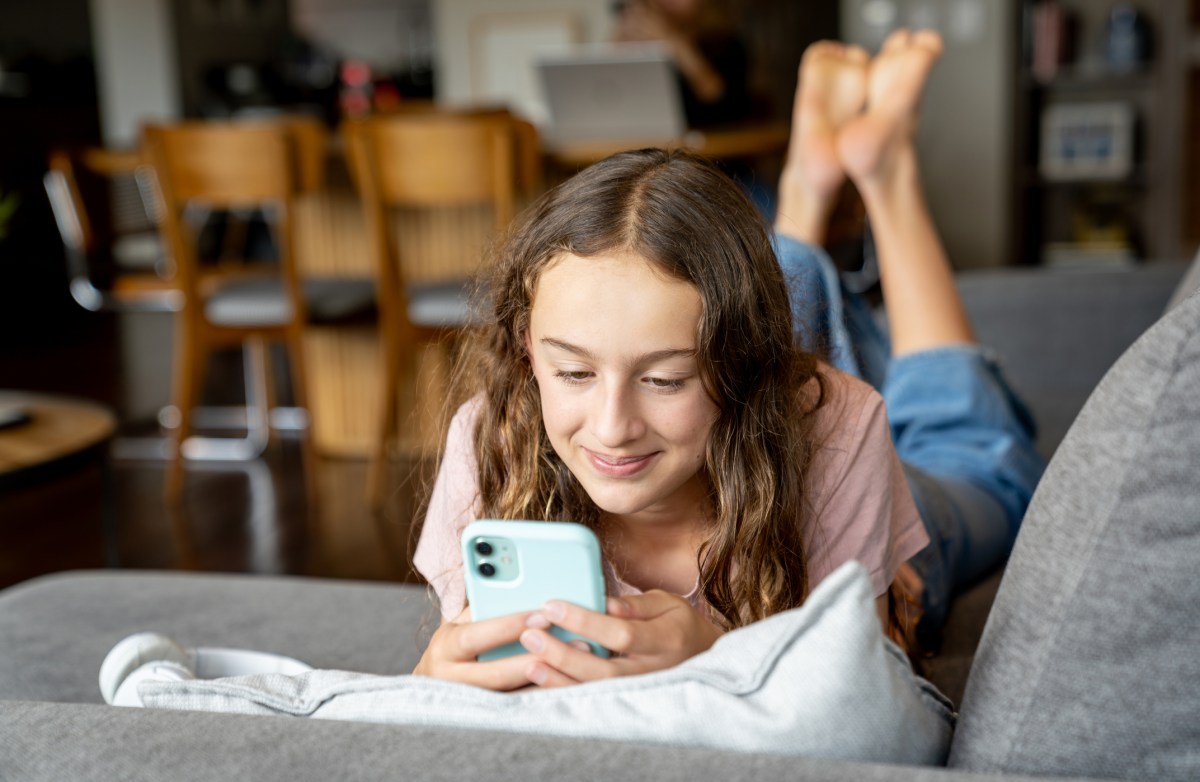 Meta will use AI to analyze height and bone structure to identify if users are underage | TechCrunch