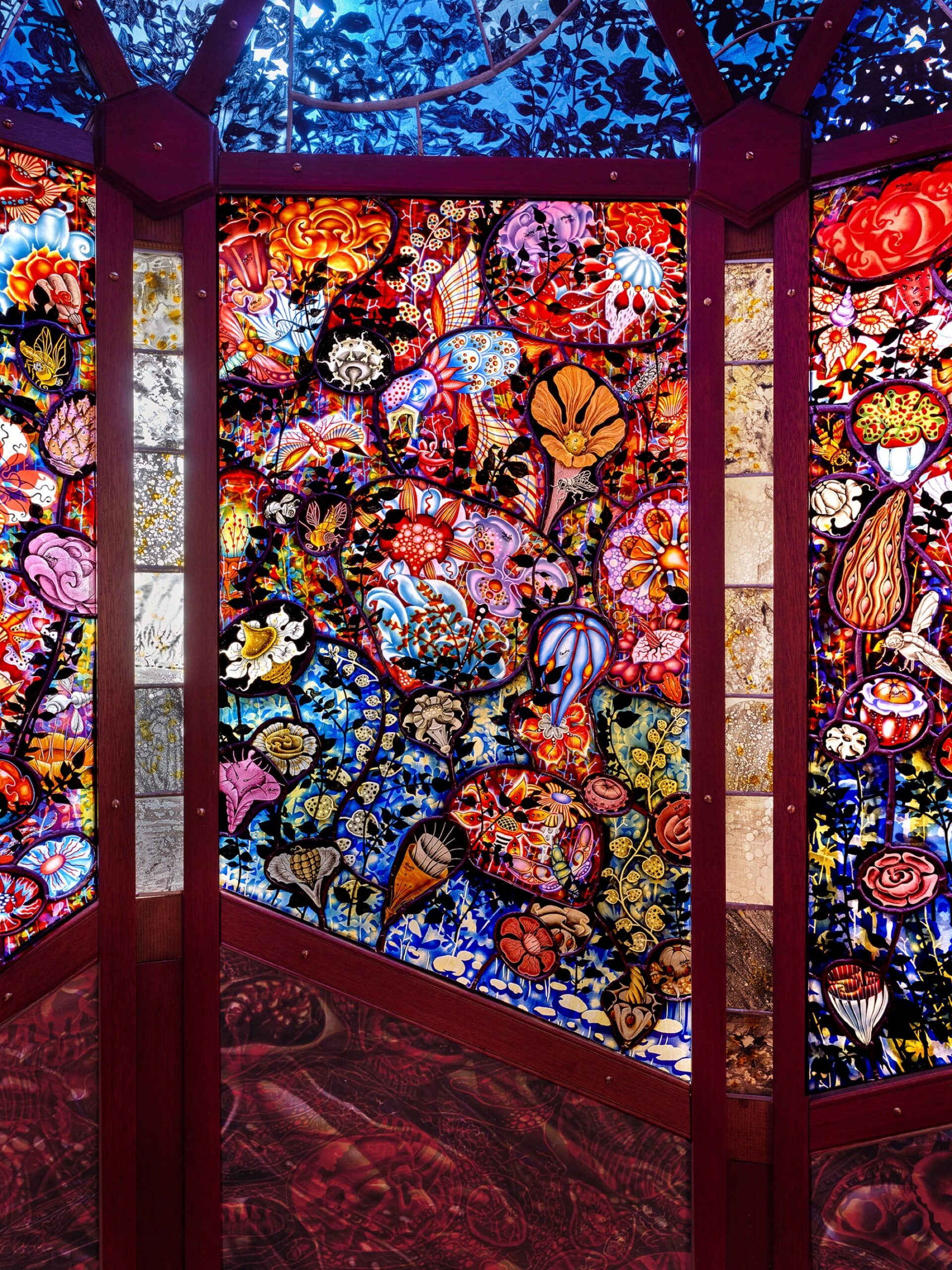 Get 'Super/Natural' Inside Judith Schaechter's Stained Glass Sculpture